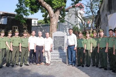 Dấu ấn thôn Ba Nhà trong hành trình vẻ vang của những người lính Ngoại tuyến