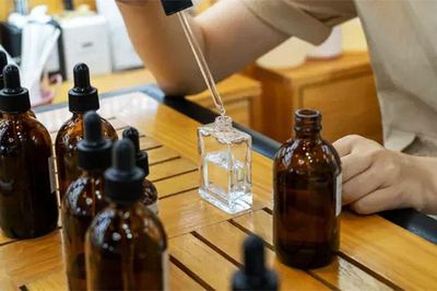 Vì sao Pháp trở thành 'thánh địa' nước hoa của thế giới?