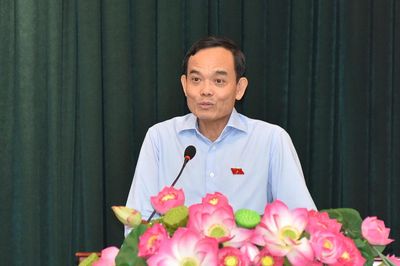 Bí thư Trần Lưu Quang: Năm sau, TP.HCM sẽ in sách đặt trong thư viện các trường