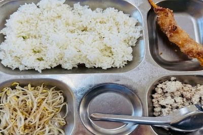 Bữa ăn bán trú 40.000 đồng 'lèo tèo' cùng giá đỗ: Bài toán lỗ hổng quản lý và giải pháp giám sát ba bên