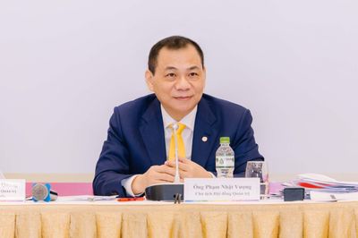 Cổ phiếu 'họ Vingroup' gánh VN-Index