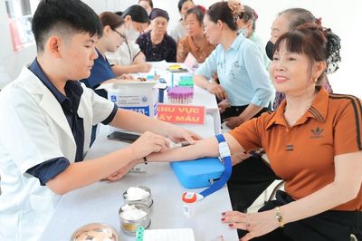 Chuyển đổi số đưa y tế đến gần dân hơn