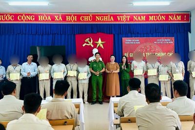 Trao chứng chỉ nghề cho 70 học viên cai nghiện