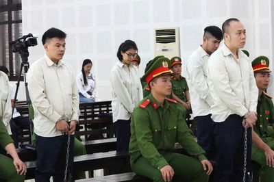 Lừa 7.108 khách hàng, 5 bị cáo cùng lĩnh án chung thân