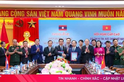 Hà Tĩnh và Khăm Muồn tổ chức hội nghị cấp cao năm 2026