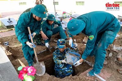 Cán bộ, chiến sĩ Đông Anh nỗ lực xác định danh tính cho liệt sĩ