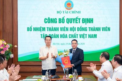 Bổ nhiệm ông Nguyễn Văn Đông làm Thành viên HĐTV Vinachem