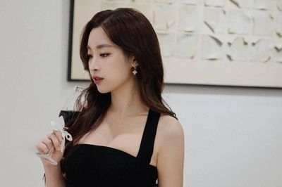 Dâu hào môn Đỗ Mỹ Linh khoe vẻ đẹp căng tràn quyến rũ sau sinh