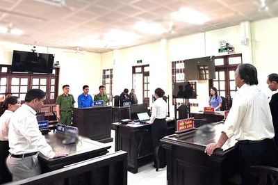 Kẻ hiếp dâm bé gái 13 tuổi lĩnh án 8 năm tù
