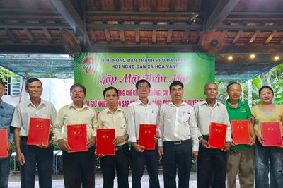 Kiện toàn tổ chức hội nông dân ở cơ sở