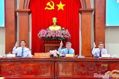 Bế mạc Kỳ họp thứ 5 - HĐND tỉnh khóa XI: Thông qua 24 nghị quyết trên các lĩnh vực