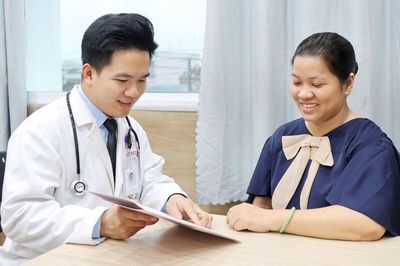 U xơ tử cung và nang buồng trứng khi nào cần can thiệp