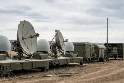 Đánh giá kỹ thuật các phương án Nga vô hiệu hóa mạng Starlink tại chiến trường Ukraine
