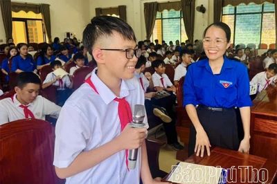 Điện lực Thanh Sơn trang bị kiến thức, kỹ năng an toàn điện cho học sinh