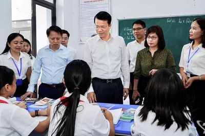 Quản lý chặt chẽ bữa ăn bán trú và các khoản thu đầu năm học