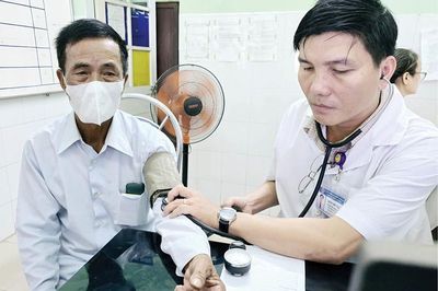 Đồng bộ cơ sở vật chất, tạo nền tảng khám sức khỏe toàn dân