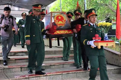 Khánh Hòa đón 45 liệt sĩ về Nghĩa trang Liệt sĩ Hòn Dung