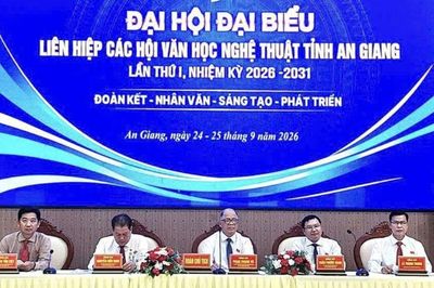 An Giang: Nhà biên kịch Phan Thanh Vũ giữ chức Chủ tịch Liên hiệp các Hội Văn học Nghệ thuật tỉnh