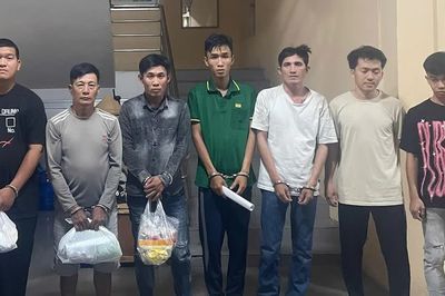 Vĩnh Long: Khám phá, bắt giữ 2 nhóm chuyên 'đá xế'