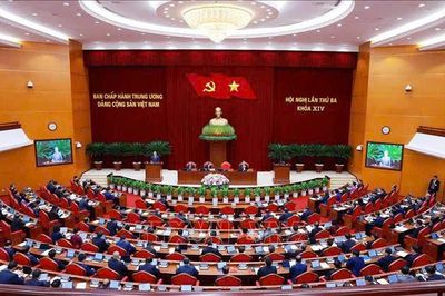 Quy định mới về chế độ báo cáo Bộ Chính trị, Ban Bí thư, lãnh đạo chủ chốt