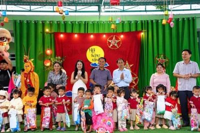 Quảng Ngãi: Tu Mơ Rông mang Trung thu đến hơn 2.500 thiếu nhi Xơ Đăng