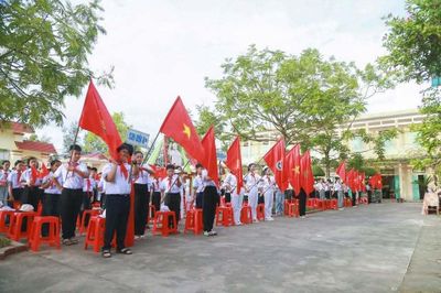 Trường tăng quy mô, bộ máy tinh gọn: Hiệu trưởng quản lý thế nào?