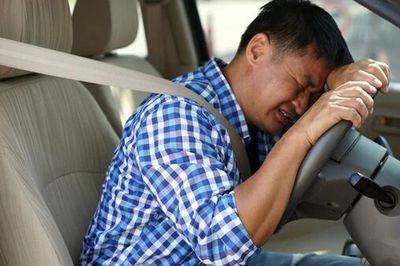 Bố vợ hứa cho nhà lầu xe hơi nếu tôi ở rể, nhưng 5 năm rồi vẫn chưa có gì