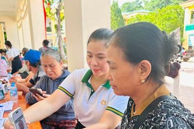 Gỡ rào cản để 'tiếp sức' cho hộ kinh doanh
