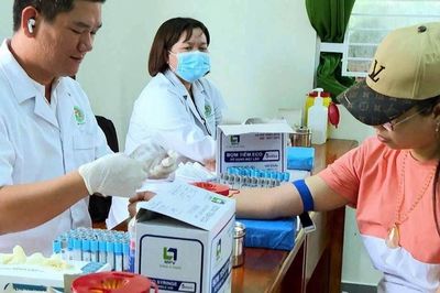 Không có triệu chứng, một người được phát hiện bệnh máu nguy hiểm qua khám sức khỏe