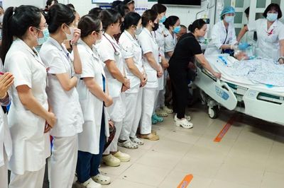 Bác sĩ BV Xanh Pôn bất ngờ qua đời, hiến tạng cứu nhiều người