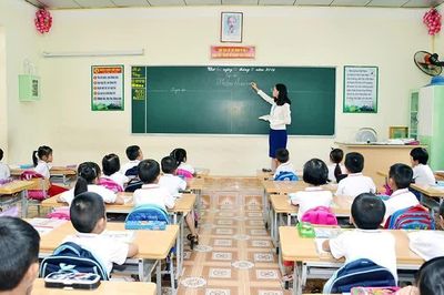 Yêu cầu địa phương tuyển dụng hết số biên chế giáo viên được giao, bố trí dạy liên trường…