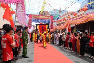 TP.HCM: Cần Giờ trang nghiêm lễ Nghinh Ông, rộn ràng trò chơi dân gian