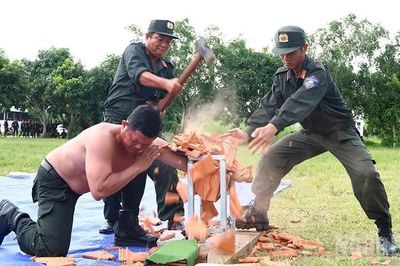 Cảnh sát cơ động Đồng Tháp thực diễn các nội dung huấn luyện