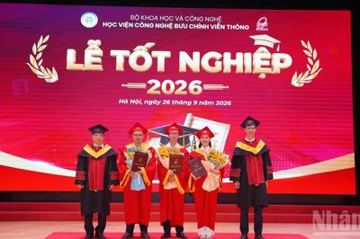 Học viện Công nghệ Bưu chính Viễn thông trao bằng cho các tân Tiến sĩ, Thạc sĩ, Cử nhân và Kỹ sư