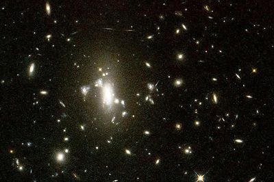 Kính viễn vọng Hubble hoàn thành vòng quỹ đạo thứ 200.000