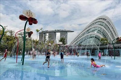 Dân số Singapore tăng lên mức 6,21 triệu người
