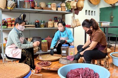 Phụ nữ Mường Ảng làm chủ sinh kế