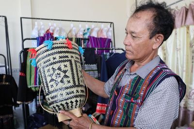 Người có uy tín góp sức giữ gìn bản sắc văn hóa dân tộc
