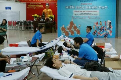 73 người đăng ký hiến máu nhân đạo tại thiền viện Quảng Đức (TP.HCM)