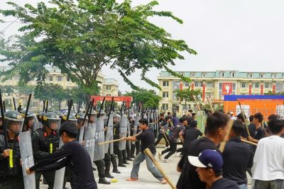 Tây Ninh: Gần 500 cán bộ chiến sĩ tham gia diễn tập chống bạo động