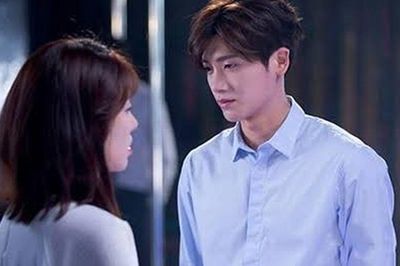 Chồng cũ tới chơi xin chung giường một đêm, nửa đêm thấy món đồ rơi ra từ túi anh, tôi đuổi về gấp