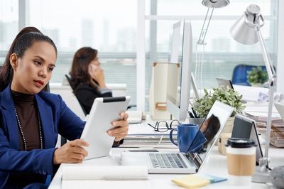 Thời tới khó cản: 4 cung hoàng đạo cuối năm tiền vào như nước, tình yêu cũng nở hoa