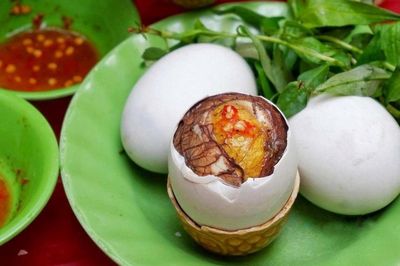 Những kiểu ăn trứng vịt lộn có thể gây hại cho sức khỏe