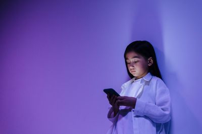 Nỗi lo khi Gen Alpha làm bạn với chatbot AI