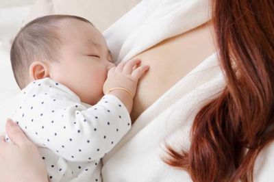 Khi nào sữa mẹ về?