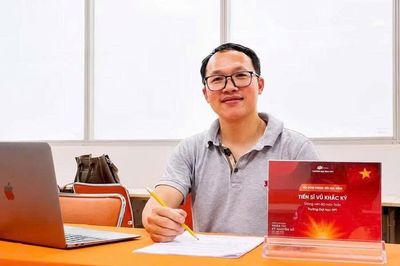 Nhà toán học Việt giải bài toán khiến giới khoa học 'đau đầu' hơn 10 năm