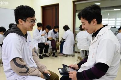 Chi phí đào tạo ngành y: 'Không thể đòi hỏi chi phí thấp mà chất lượng cao'