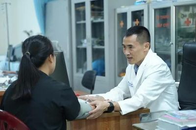 Cẩn trọng trước hiện tượng livestream bán thuốc và lời hứa chữa khỏi bệnh