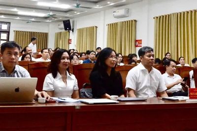 Giúp giáo viên tự tin đưa tiếng Anh vào môn học của mình