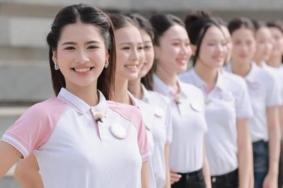 Thí sinh Hoa hậu Việt Nam được du khách quốc tế khen